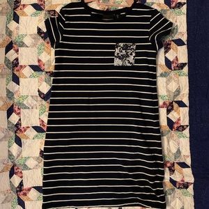 Navy blue tee shirt dress